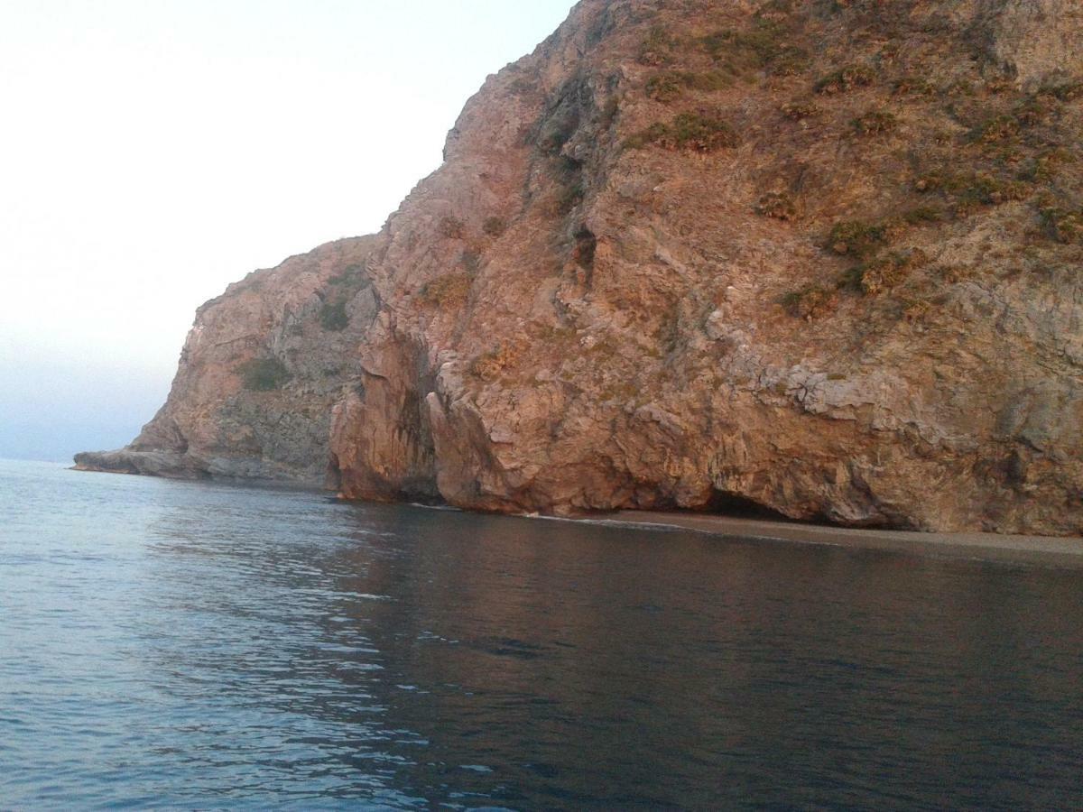 Golfo Di Tindari Apartments Falcone Buitenkant foto